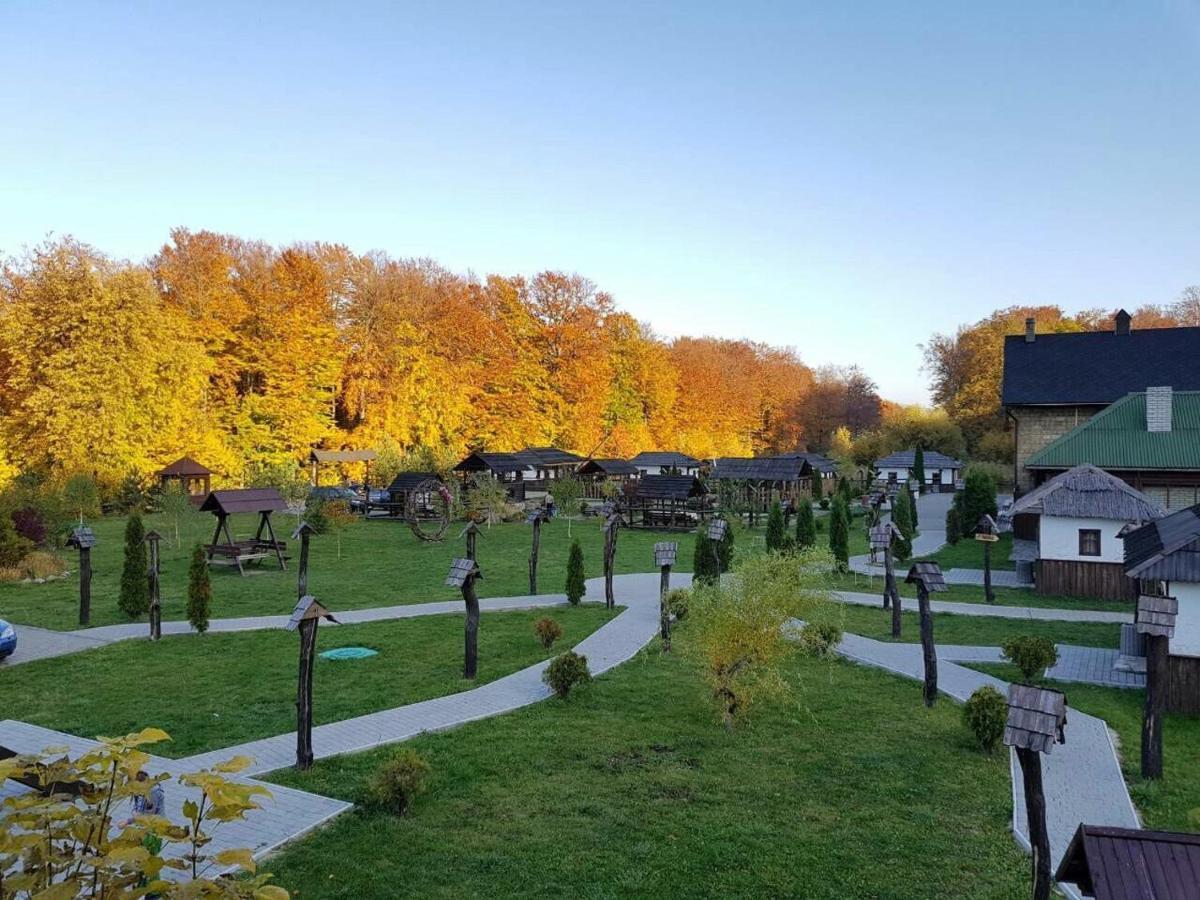 Orlyne Gnizdo Otel Çernivtsi Dış mekan fotoğraf