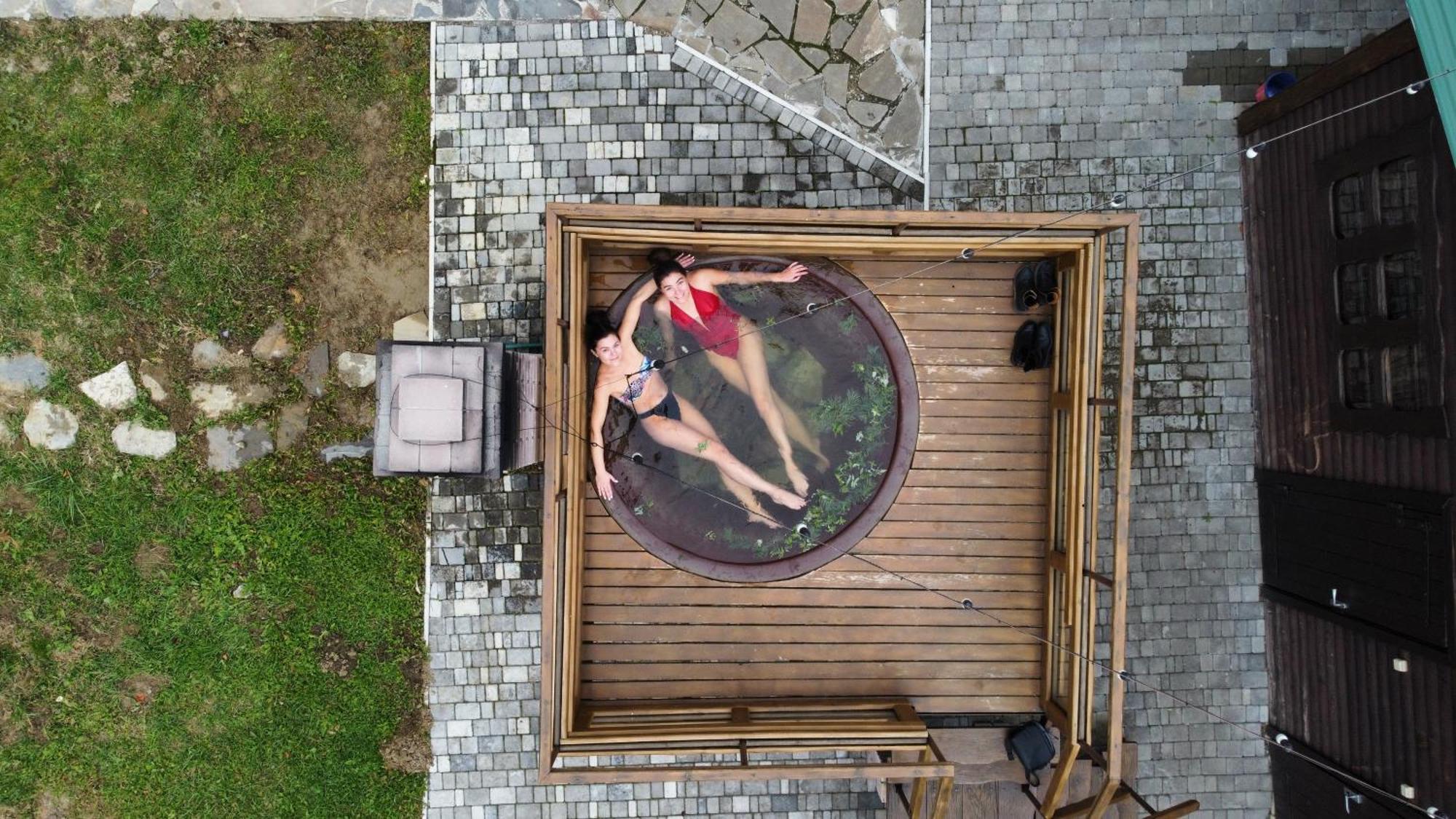 Orlyne Gnizdo Otel Çernivtsi Dış mekan fotoğraf