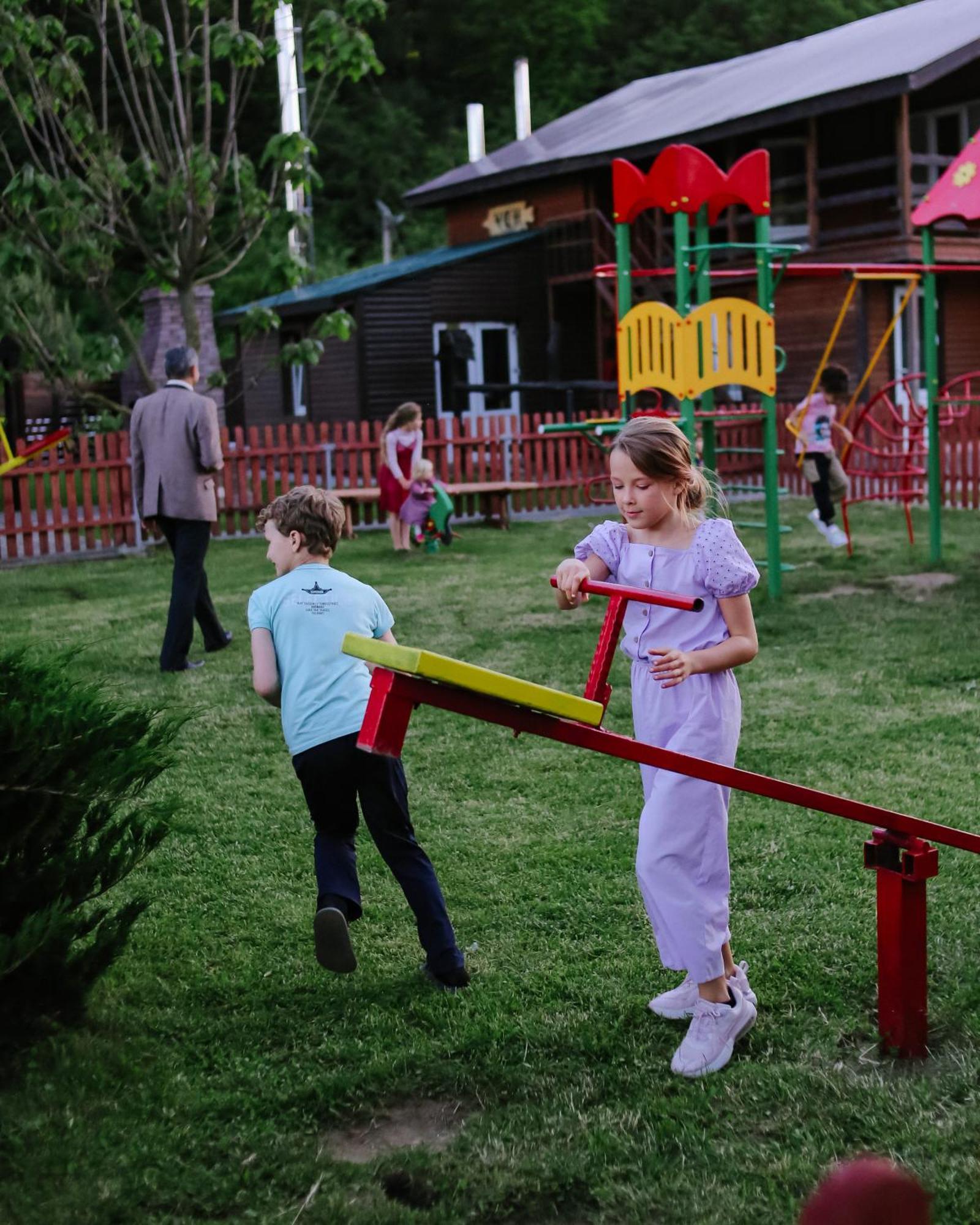Orlyne Gnizdo Otel Çernivtsi Dış mekan fotoğraf