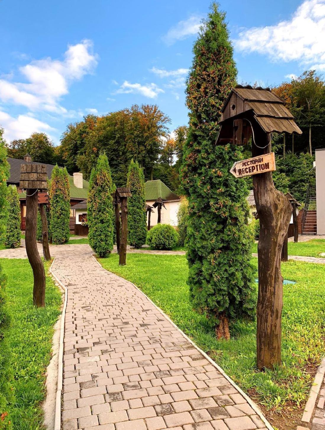 Orlyne Gnizdo Otel Çernivtsi Dış mekan fotoğraf