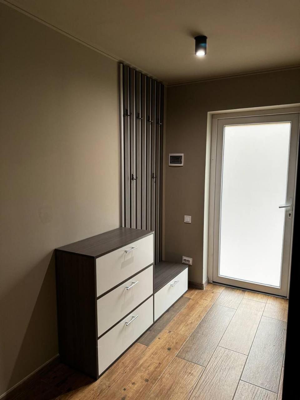 Orlyne Gnizdo Otel Çernivtsi Oda fotoğraf